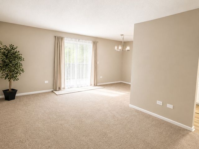 500 Valley Drive 301, Naperville, IL 60563