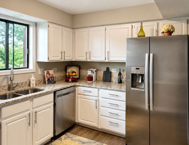 500 Valley Drive 301, Naperville, IL 60563