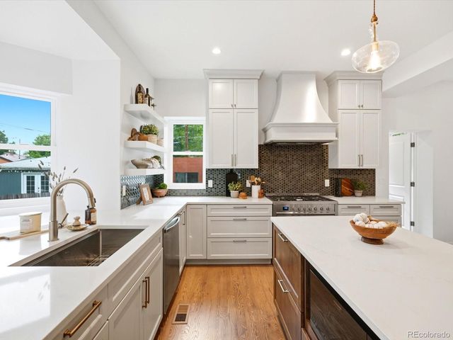 2831 N Gaylord Street, Denver, CO 80205