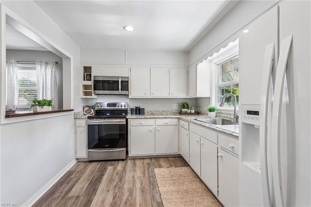 97 Cedar RD, Poquoson, VA 23662