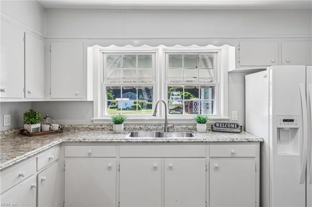 97 Cedar RD, Poquoson, VA 23662