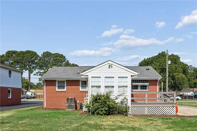 97 Cedar RD, Poquoson, VA 23662