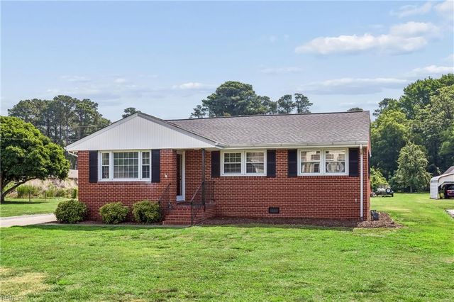 97 Cedar RD, Poquoson, VA 23662