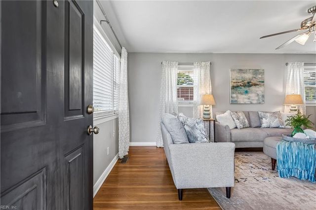 97 Cedar RD, Poquoson, VA 23662