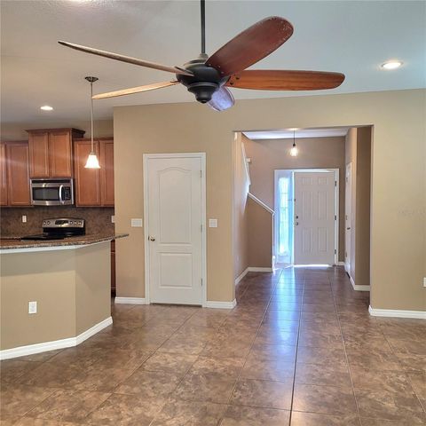 36142 LAGUNA HILLS CIRCLE, Zephyrhills, FL 33541