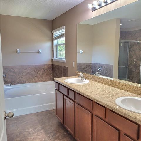 36142 LAGUNA HILLS CIRCLE, Zephyrhills, FL 33541