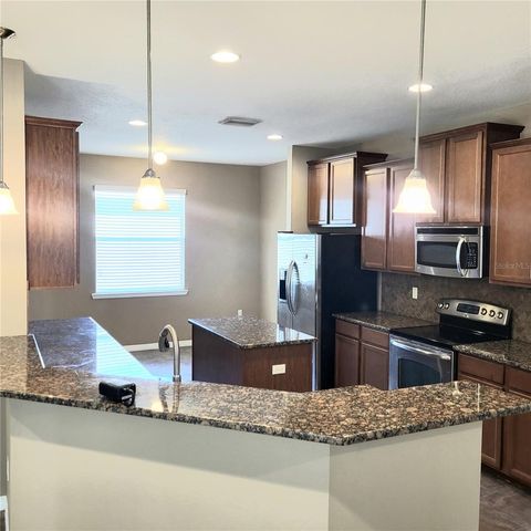 36142 LAGUNA HILLS CIRCLE, Zephyrhills, FL 33541