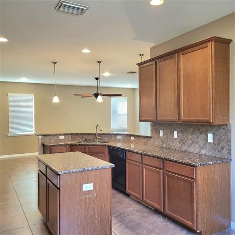 36142 LAGUNA HILLS CIRCLE, Zephyrhills, FL 33541