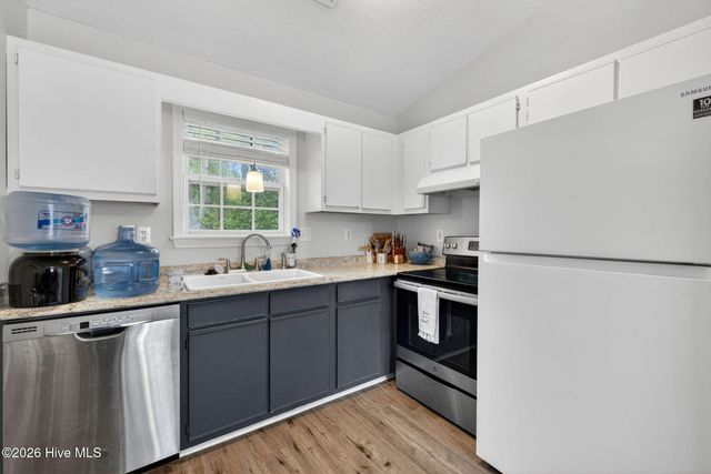 400 Beasley Road, Wilmington, NC 28409