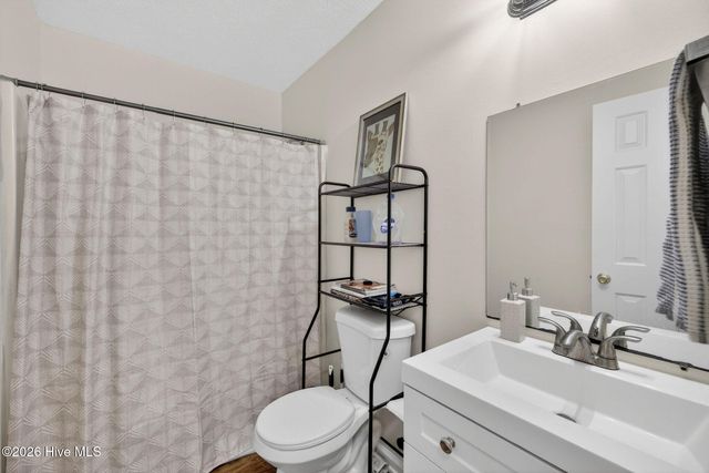 400 Beasley Road, Wilmington, NC 28409