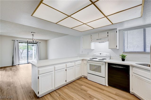 7101 Carrondale Way, Las Vegas, NV 89128