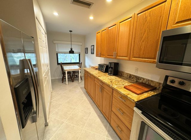 3007 SW 21st Terrace, Delray Beach, FL 33445