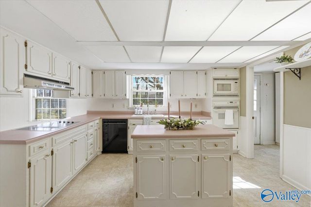 626 Mountain Gap Drive SE, Huntsville, AL 35803