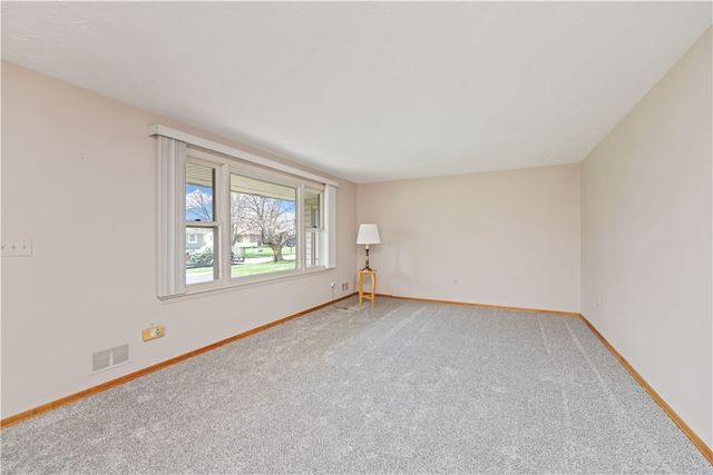 87 Bru Mar Drive, Gates, NY 14606