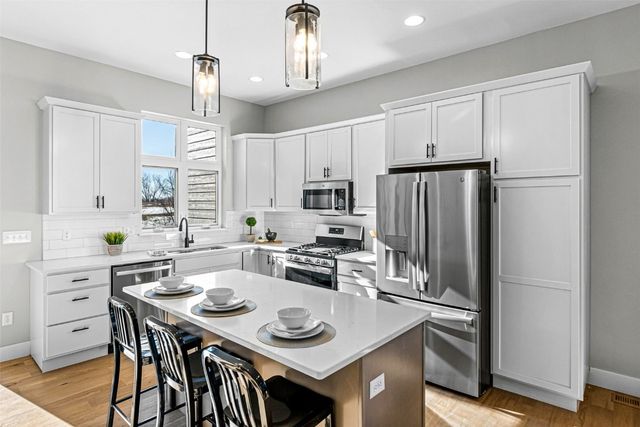 364 Hidden Ridge Drive, Coralville, IA 52241