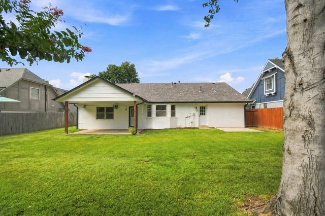 2317 W Nashville Court, Broken Arrow, OK 74012