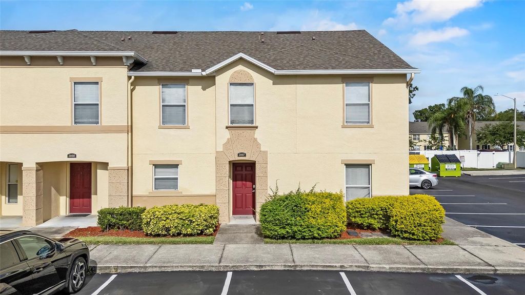 2867 CLUB CORTILE CIRCLE, Kissimmee, FL 34746