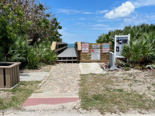 320 Palm Court, Indialantic, FL 32903