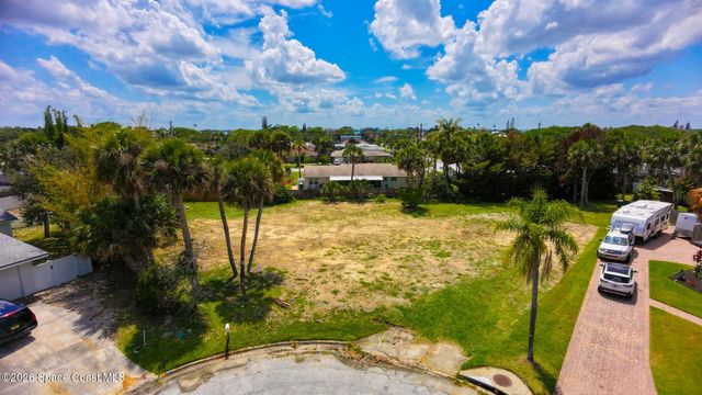 320 Palm Court, Indialantic, FL 32903