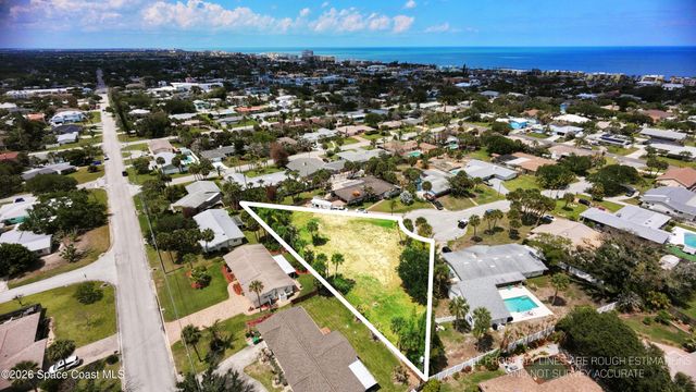 320 Palm Court, Indialantic, FL 32903