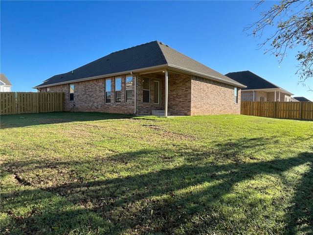 2515 Westbrook Loop, Pea Ridge, AR 72751