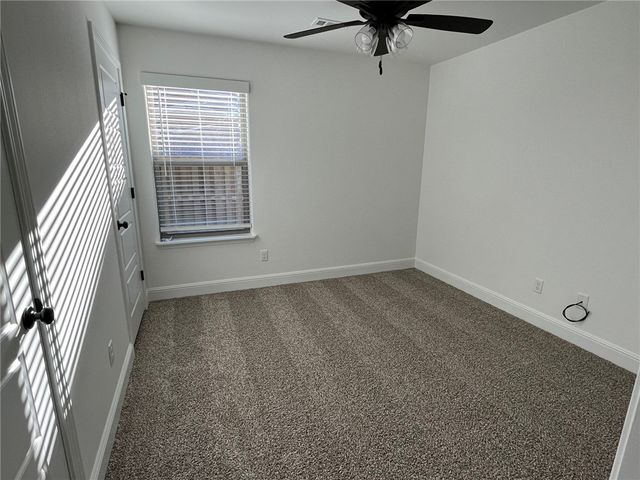 2515 Westbrook Loop, Pea Ridge, AR 72751