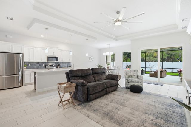 24 Spring St, Palm Coast, FL 32164