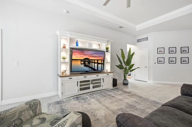 24 Spring St, Palm Coast, FL 32164