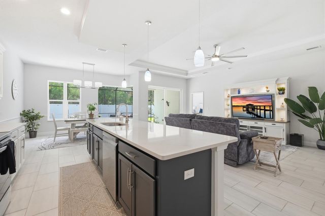 24 Spring St, Palm Coast, FL 32164