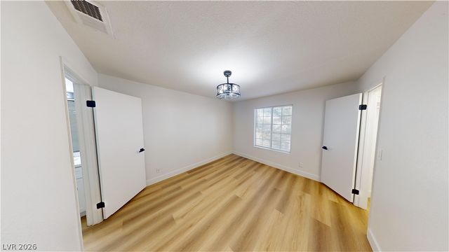 2200 South Fort Apache Road 2047, Las Vegas, NV 89117