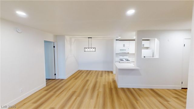 2200 South Fort Apache Road 2047, Las Vegas, NV 89117