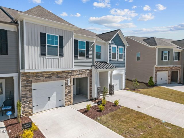 685 Leland Hill Circle, Zebulon, NC 27597