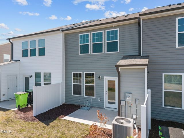 685 Leland Hill Circle, Zebulon, NC 27597