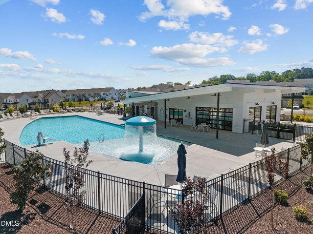 685 Leland Hill Circle, Zebulon, NC 27597