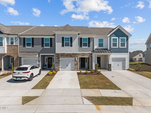 685 Leland Hill Circle, Zebulon, NC 27597