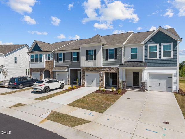 685 Leland Hill Circle, Zebulon, NC 27597