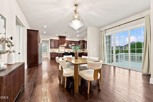 2841 Flora Oaks Way, Apex, NC 27523