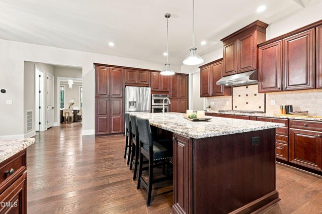 2841 Flora Oaks Way, Apex, NC 27523