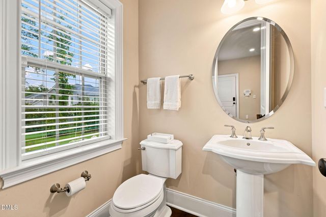 2841 Flora Oaks Way, Apex, NC 27523