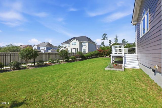 2841 Flora Oaks Way, Apex, NC 27523
