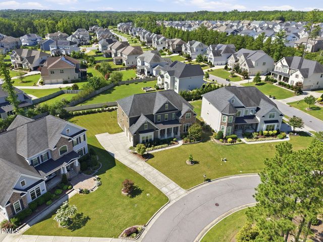 2841 Flora Oaks Way, Apex, NC 27523