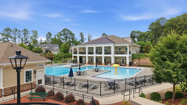 2841 Flora Oaks Way, Apex, NC 27523