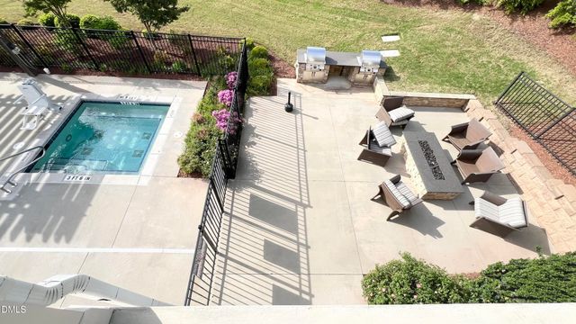 2841 Flora Oaks Way, Apex, NC 27523
