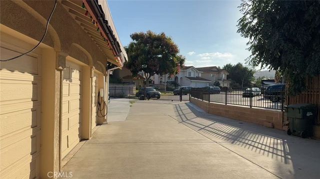 18421 Rocky Ct, Rowland Heights, CA 91748