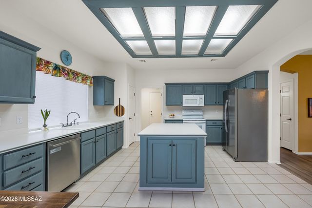 2395 E Nasturtium Street, Oro Valley, AZ 85755