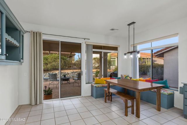 2395 E Nasturtium Street, Oro Valley, AZ 85755