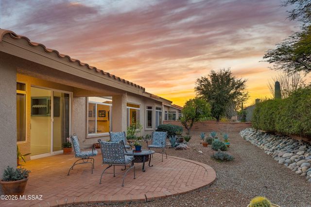 2395 E Nasturtium Street, Oro Valley, AZ 85755