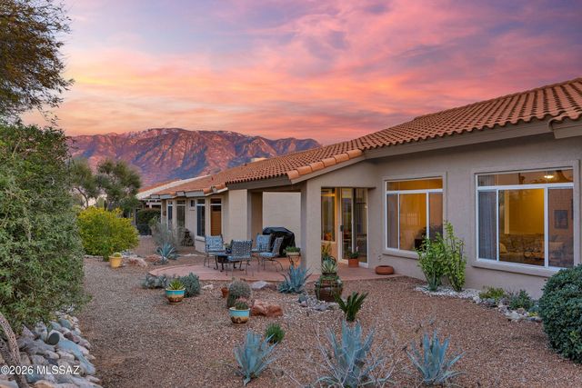 2395 E Nasturtium Street, Oro Valley, AZ 85755