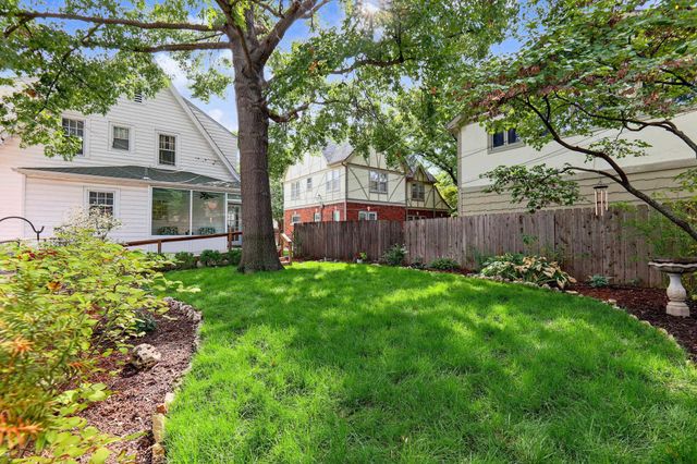 337 N Dellrose Ave, Wichita, KS 67208