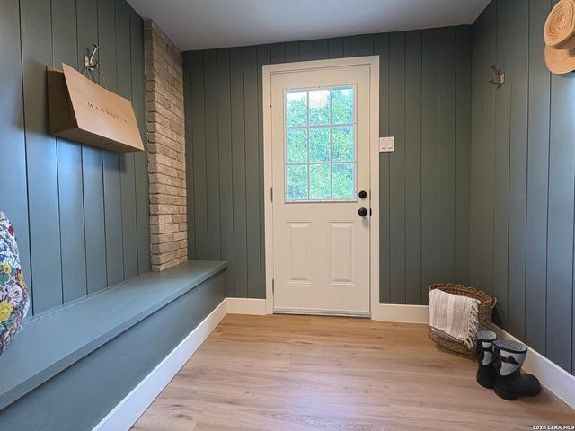 6242 Madeleine, San Antonio, TX 78229